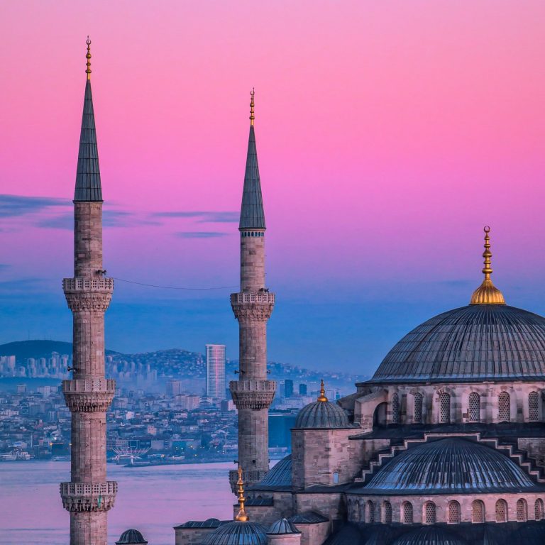TURCHIA ESSENZIALE: ISTANBUL & CAPPADOCIA – 8 GIORNI/7 NOTTI – OGNI VENERDÌ DA APRILE A NOVEMBRE 2026